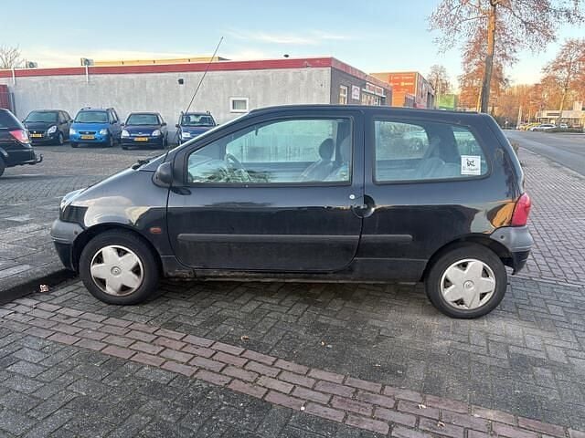 Zwart Occasion 2000 Renault Twingo Komfort Hatchback | € 499 (Eerlijke prijs) - Afbeelding 1/4