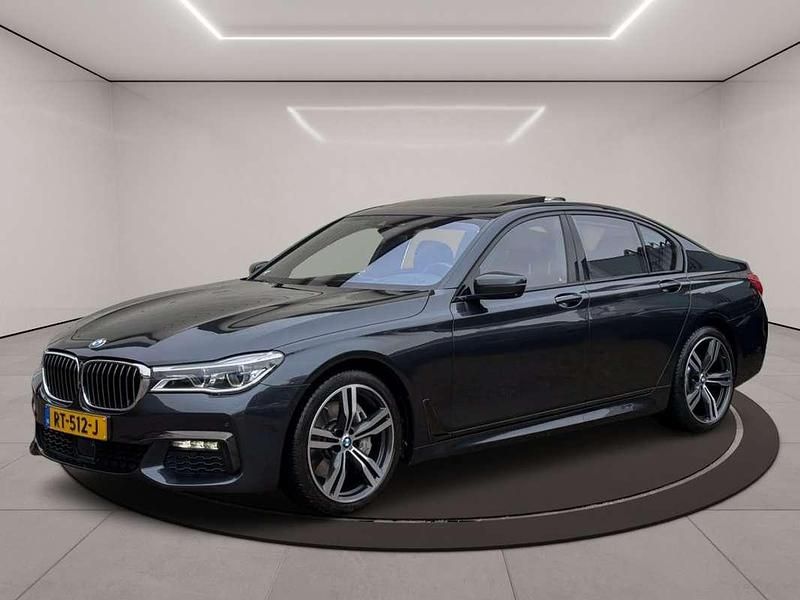 Occasion BMW 750 Executive 449 PK (330 kW) 2018 Zwart Sedan