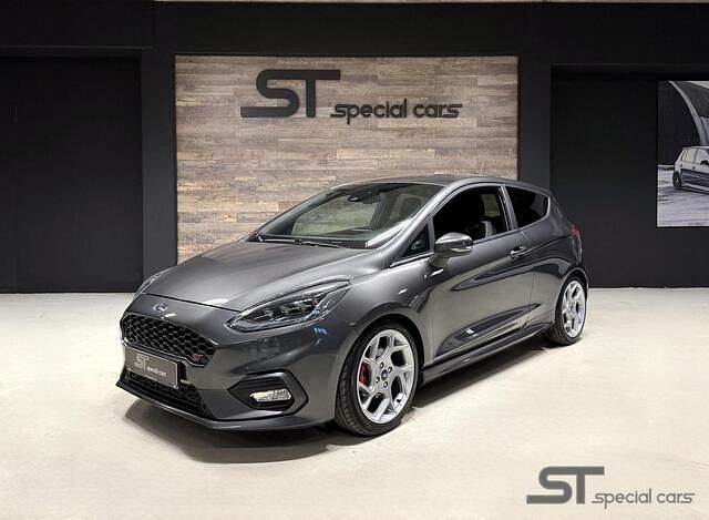 Grijs (metallic) Gebruikt 2019 Ford Fiesta ST Hatchback | € 13.999 (Super prijs) - Afbeelding 1/4