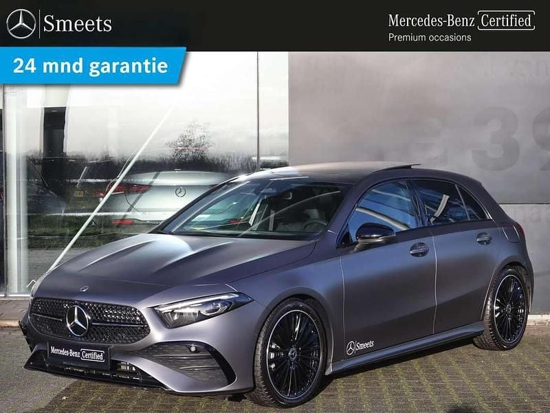 Grijs Gebruikt 2024 Mercedes A180 AMG Line Premium Plus Hatchback | € 41.888 - Afbeelding 1/4