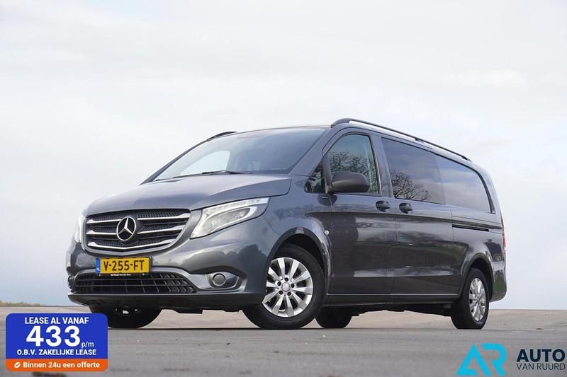 Grijs Gebruikt 2017 Mercedes Vito Van | € 25.995 - Afbeelding 1/4