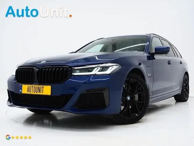 Blauw Gebruikt 2022 BMW 520 M Sport Stationwagen | € 36.840 (Iets duurder) - Afbeelding 1/4