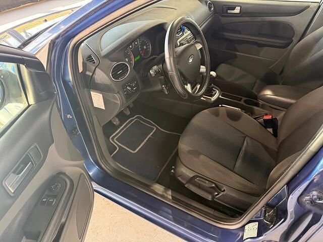 Occasion Ford Focus Futura 101 PK (74 kW) 2007 Blauw Hatchback