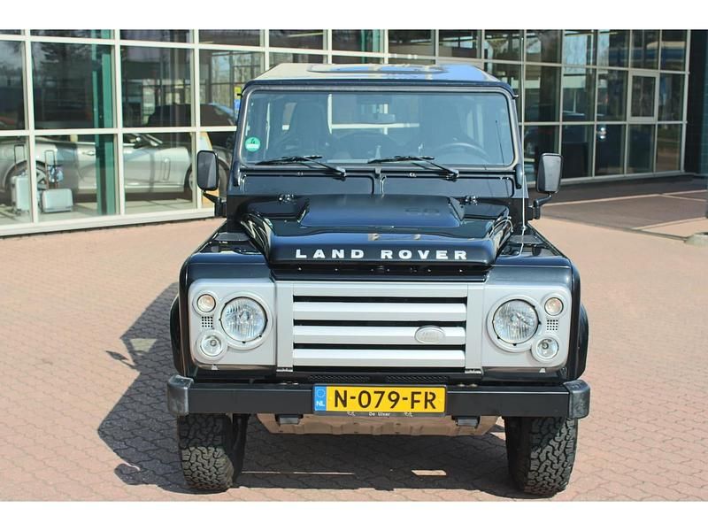 Occasion Land Rover Defender 123 PK (90 kW) 2009 Zwart SUV