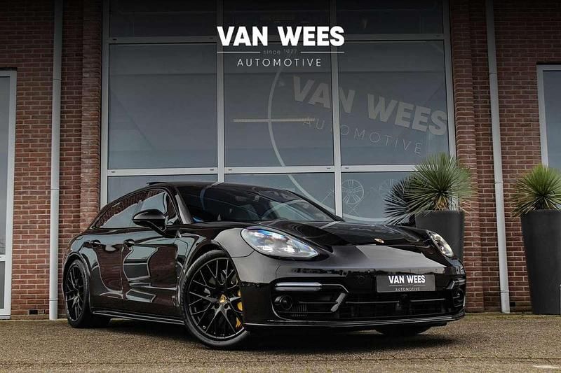 Zwart, metallic lak Gebruikt 2018 Porsche Panamera S E-Hybrid Sport Turismo Sedan | € 69.950 (Eerlijke prijs) - Afbeelding 1/3