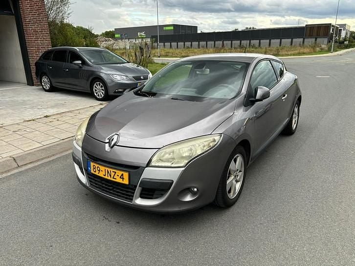 Occasion 2009 Renault Mégane III Coupé | € 4.450 (Eerlijke prijs) - Afbeelding 1/4