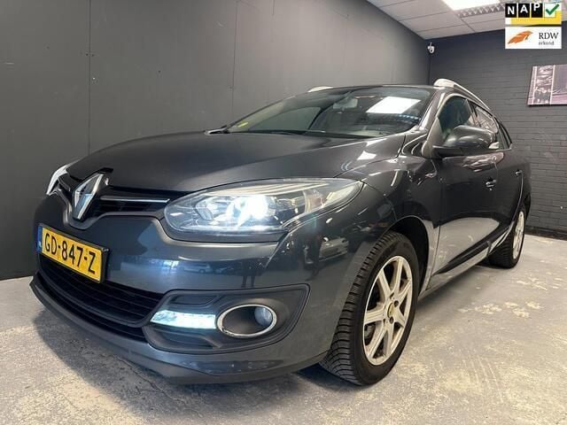Grijs Gebruikt 2014 Renault Mégane GT Line GT-Line Stationwagen | € 3.999 (Goede deal) - Afbeelding 1/4