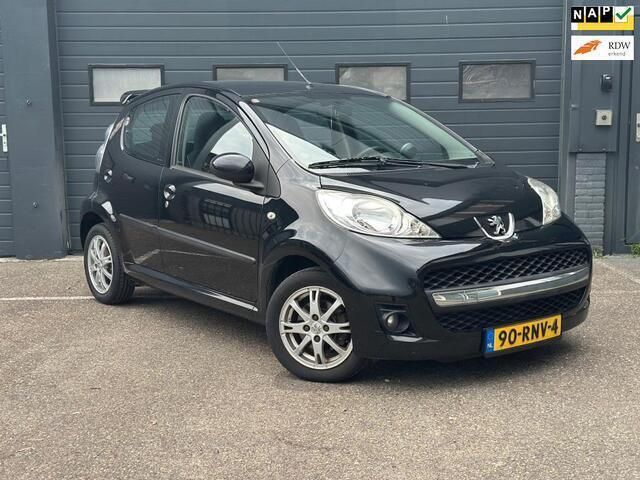Zwart Gebruikt 2011 Peugeot 107 Hatchback | € 4.250 (Eerlijke prijs) - Afbeelding 1/4