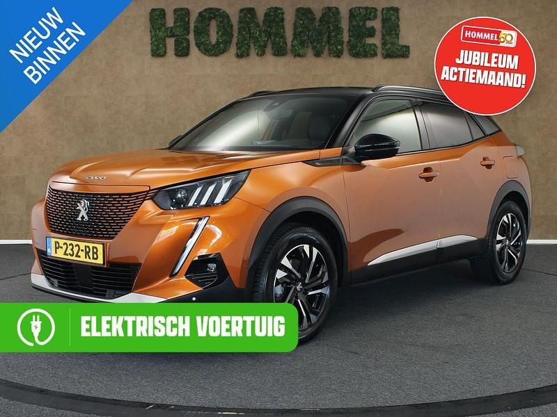 Oranje Gebruikt 2021 Peugeot e-2008 GT SUV | € 17.945 (Goede deal) - Afbeelding 1/3