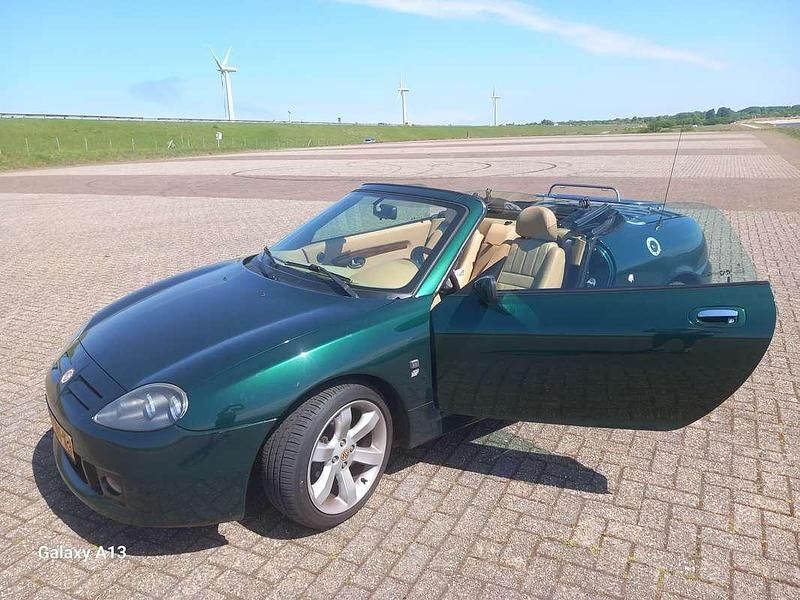 Groen Gebruikt 2004 MG TF Cabriolet | € 5.250 (Eerlijke prijs) - Afbeelding 1/4