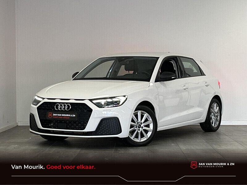 Wit Gebruikt 2024 Audi A1 Sportback Hatchback | € 21.745 (Super prijs) - Afbeelding 1/4