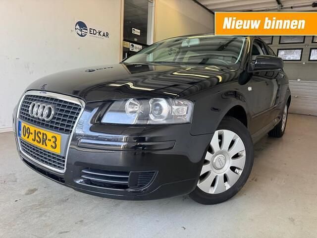 Zwart Occasion 2005 Audi A3 Ambition Hatchback | € 2.995 (Goede deal) - Afbeelding 1/4