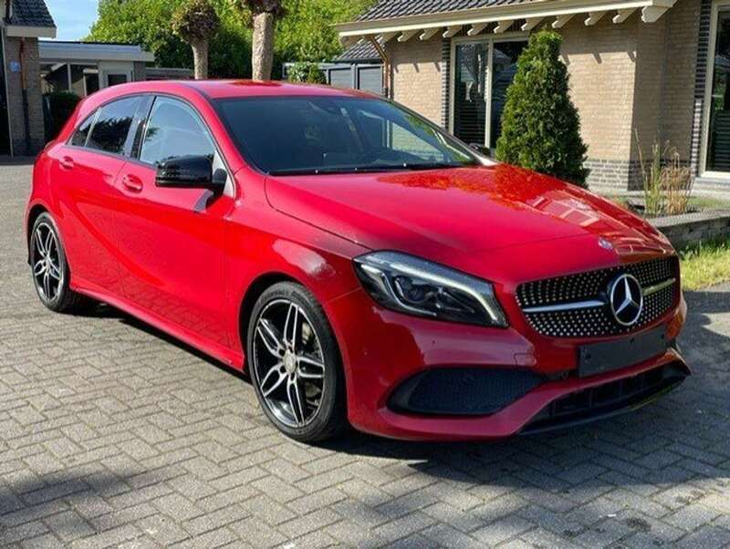 Gebruikt 2017 Mercedes A180 AMG line Hatchback | € 10.300 (Super prijs) - Afbeelding 1/4