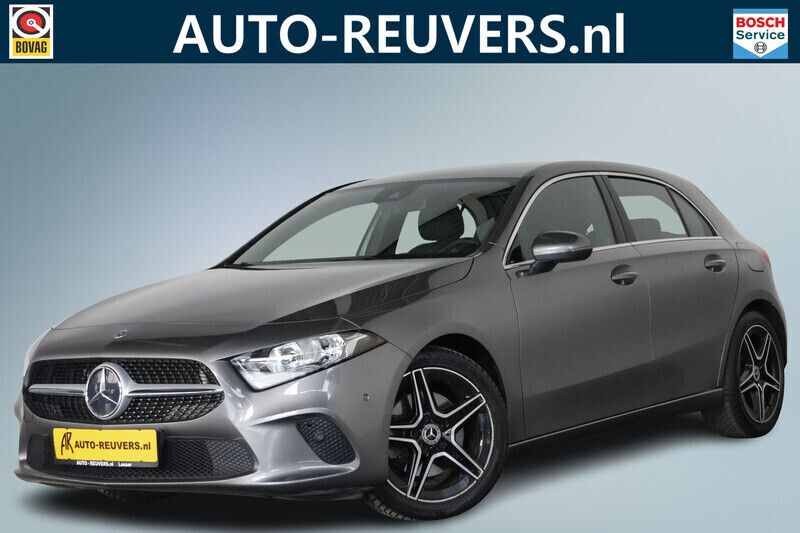 Grijs Gebruikt 2019 Mercedes A220 Advantage Hatchback | € 24.900 (Eerlijke prijs) - Afbeelding 1/4