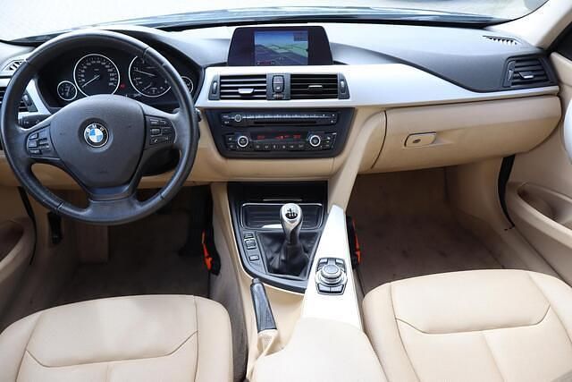 Occasion BMW 316 Executive 116 PK (85 kW) 2013 Grijs, metallic lak Stationwagen