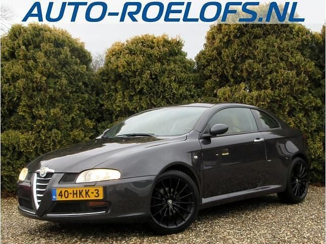 Grijs Occasion 2009 Alfa Romeo GT Coupé | € 4.990 (Iets duurder) - Afbeelding 1/4