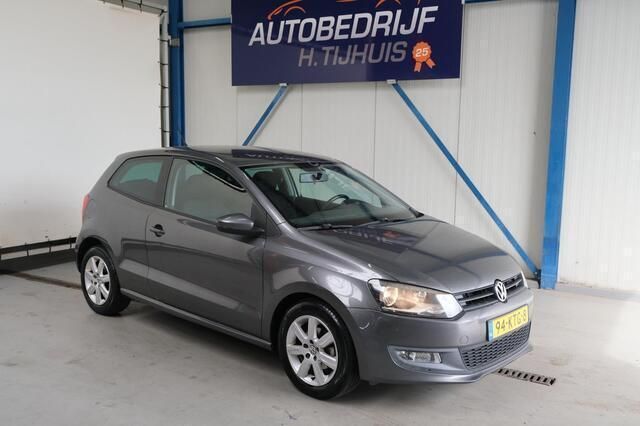 Grijs Gebruikt 2010 VW Polo Highline Hatchback | € 2.450 (Iets duurder) - Afbeelding 1/4