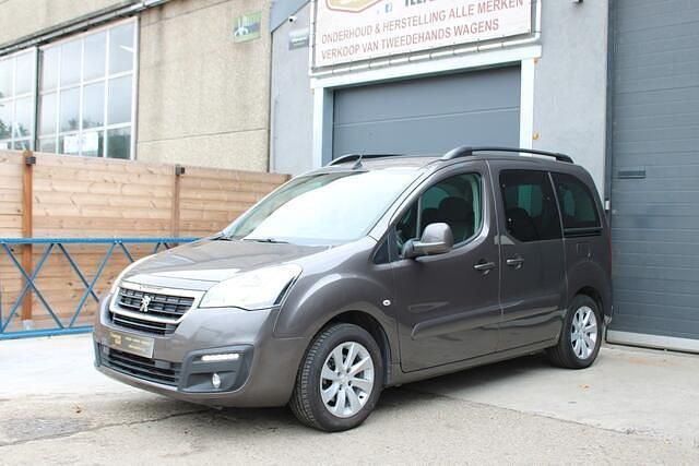 Occasion Peugeot TePee Active 99 PK (72 kW) 2015 Grijs Stationwagen