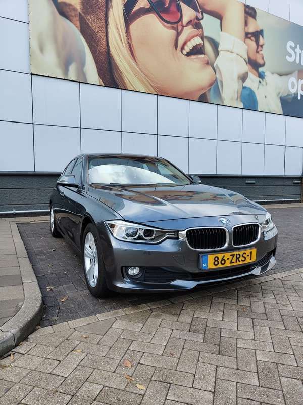 Gebruikt 2013 BMW 320 Efficient Dynamics Sedan | € 9.350 (Eerlijke prijs) - Afbeelding 1/4