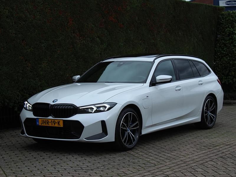 Occasion BMW 330e M Sport 292 PK (214 kW) 2023 Wit Stationwagen