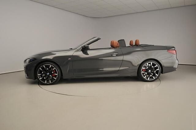 Grijs Gebruikt 2024 BMW M440 M Sport Sedan | € 89.900 - Afbeelding 1/3