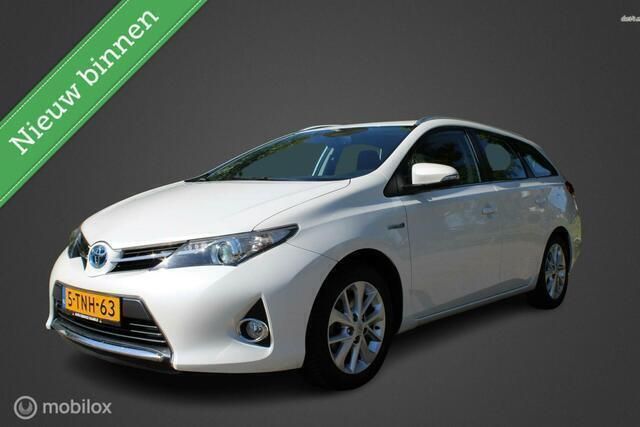 Wit Gebruikt 2014 Toyota Auris Executive Hatchback | € 10.350 (Eerlijke prijs) - Afbeelding 1/4