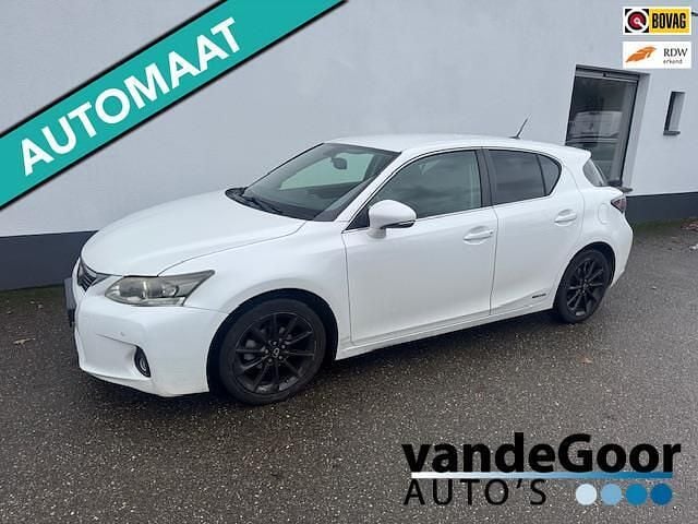 Occasion Lexus CT200h Business Edition 99 PK (72 kW) 2013 Wit (metallic) Hatchback