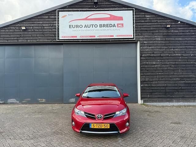 Rood Gebruikt 2014 Toyota Auris Hatchback | € 10.450 (Eerlijke prijs) - Afbeelding 1/4