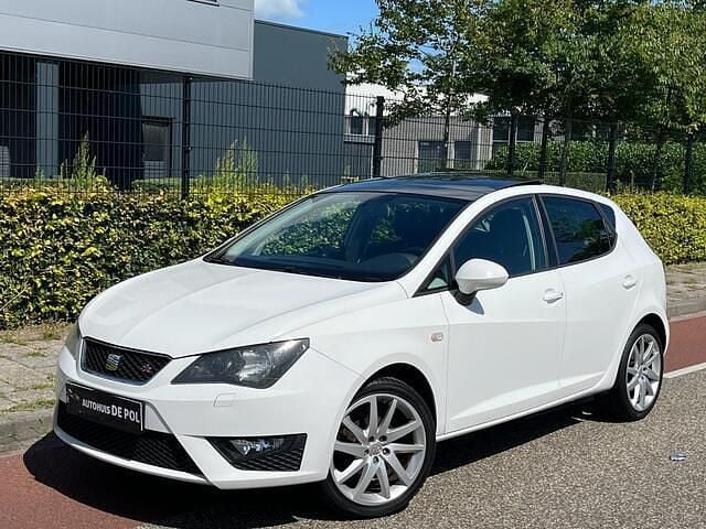 Wit Gebruikt 2013 Seat Ibiza FR Hatchback | € 8.650 (Iets duurder) - Afbeelding 1/4