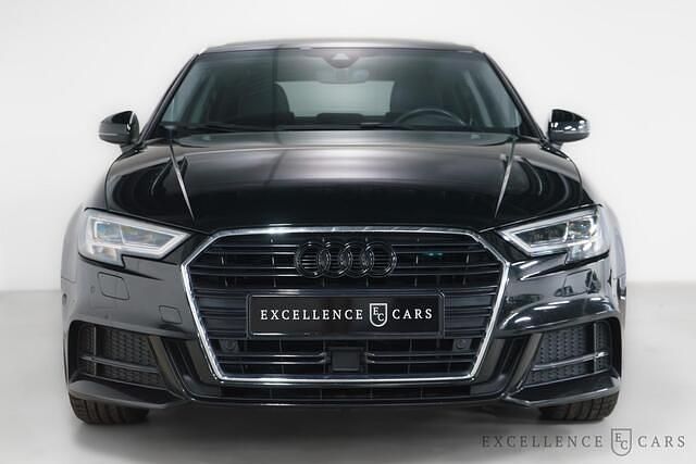 Occasion Audi A3 S-Line 150 PK (110 kW) 2019 Zwart (metallic) Sedan