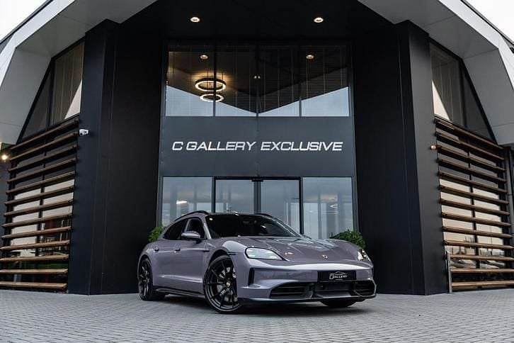 Gebruikt 2024 Porsche Taycan Sport Turismo | € 99.995 - Afbeelding 1/1