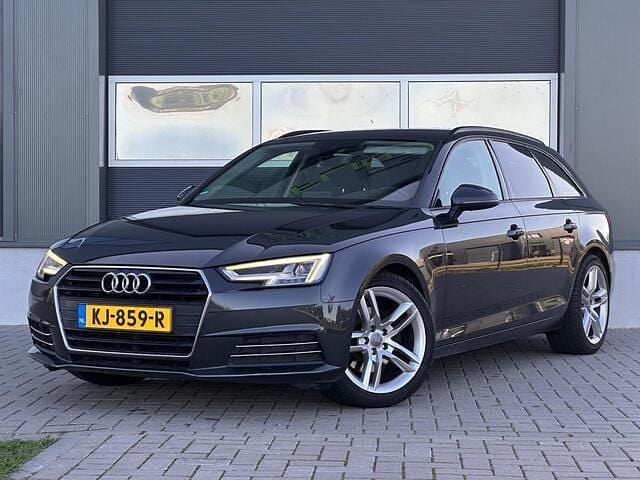Grijs Gebruikt 2016 Audi A4 Sport Stationwagen | € 14.749 (Goede deal) - Afbeelding 1/4