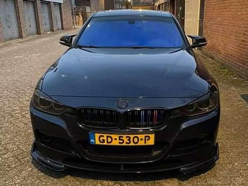 Blauw Gebruikt 2015 BMW 328 M Sport Sedan | € 15.999 (Duur) - Afbeelding 1/4