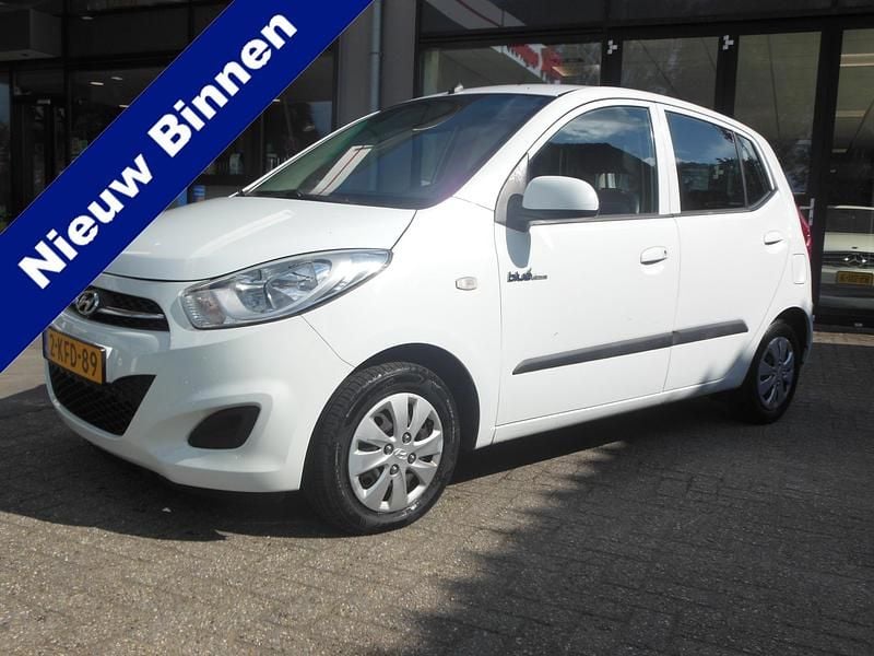Wit Gebruikt 2013 Hyundai i10 Hatchback | € 3.350 (Eerlijke prijs) - Afbeelding 1/4