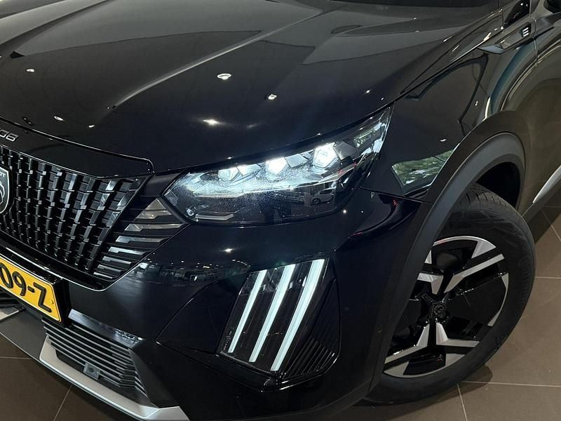 Nieuw Peugeot e-2008 Avantage 114 kW (156 PK) 2025 Zwart SUV