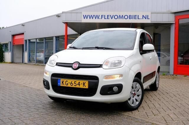 Wit Gebruikt 2016 Fiat Panda Lounge Hatchback | € 6.250 (Goede deal) - Afbeelding 1/4