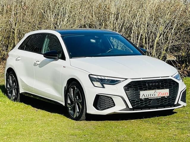 Wit Gebruikt 2021 Audi A3 Sportback Edition .1 Hatchback | € 26.599 (Goede deal) - Afbeelding 1/4