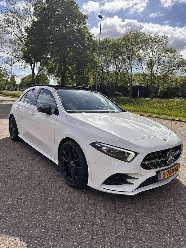 Wit Occasion 2018 Mercedes A200 Night Stationwagen | € 25.499 (Eerlijke prijs) - Afbeelding 1/4