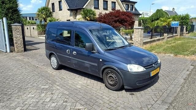 Blauw Gebruikt 2010 Opel Combo MPV | € 2.350 (Eerlijke prijs) - Afbeelding 1/4