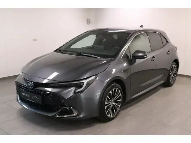 Grijs Gebruikt 2024 Toyota Corolla Edition Hatchback | € 29.950 (Goede deal) - Afbeelding 1/4