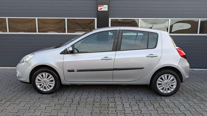 Occasion Renault Clio II Business 75 PK (55 kW) 2010 Grijs Hatchback