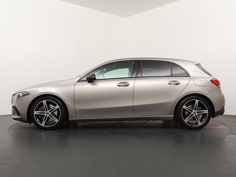 Occasion Mercedes A250 Premium Plus 225 PK (165 kW) 2019 Grijs Hatchback
