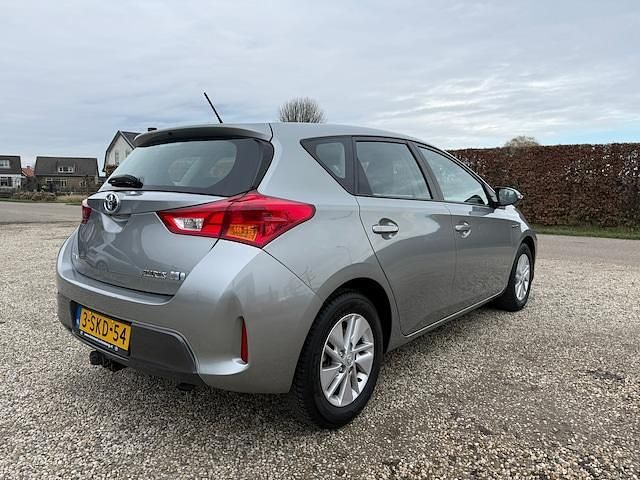Occasion Toyota Auris Hybrid 99 PK (72 kW) 2013 Grijs Hatchback