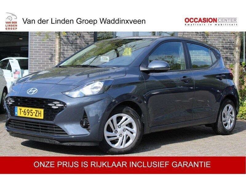 Grijs Gebruikt 2023 Hyundai i10 Comfort Hatchback | € 16.450 (Eerlijke prijs) - Afbeelding 1/4
