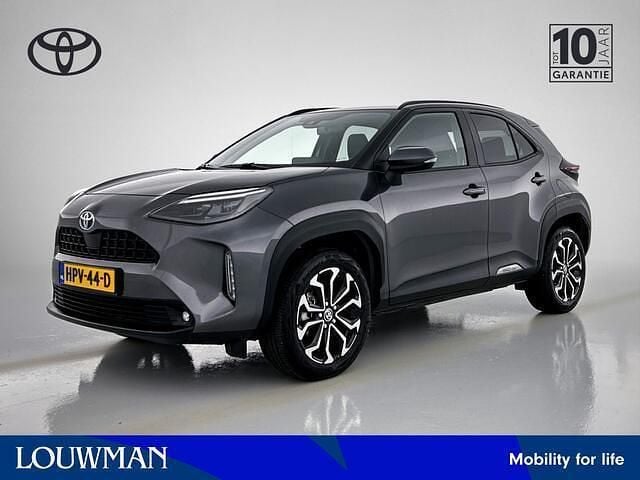 Grijs, metallic lak Gebruikt 2024 Toyota Yaris Cross Limited SUV | € 31.245 (Eerlijke prijs) - Afbeelding 1/3