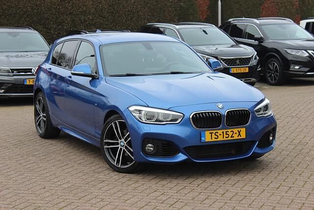 Occasion BMW 118 Executive 136 PK (100 kW) 2018 Blauw Hatchback