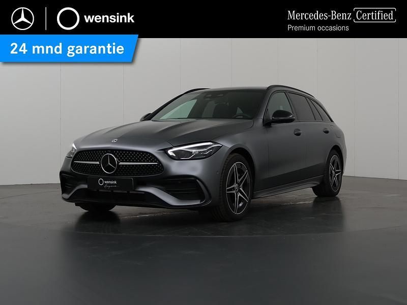 Grijs Gebruikt 2023 Mercedes C300 AMG line Stationwagen | € 44.850 (Eerlijke prijs) - Afbeelding 1/4