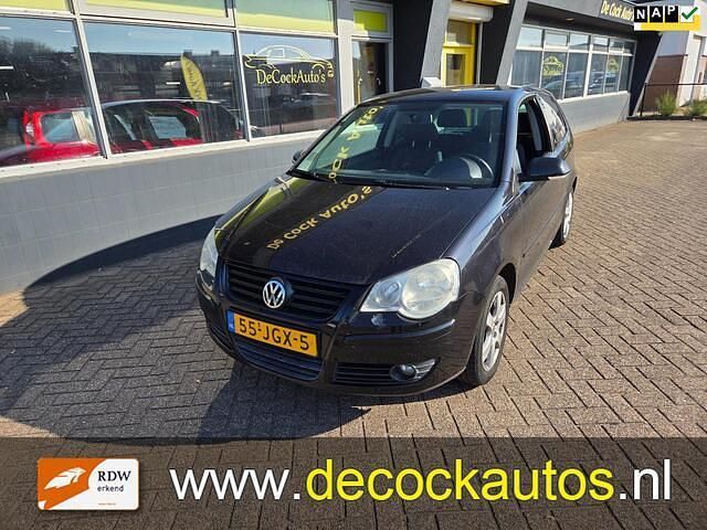 Zwart Gebruikt 2009 VW Polo Comfortline Hatchback | € 2.340 (Eerlijke prijs) - Afbeelding 1/4