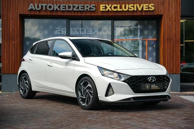 Wit Gebruikt 2020 Hyundai i20 Comfort Hatchback | € 18.900 (Eerlijke prijs) - Afbeelding 1/4