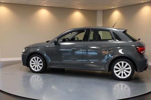 Occasion Audi A1 Sportback Sport 95 PK (69 kW) 2018 Grijs (metallic) Hatchback